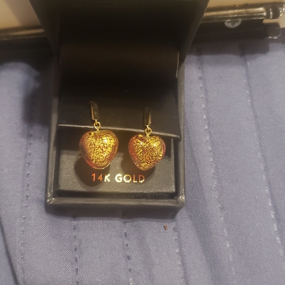 Heart shaped 14 k ruby earrings - Picture 1 of 2